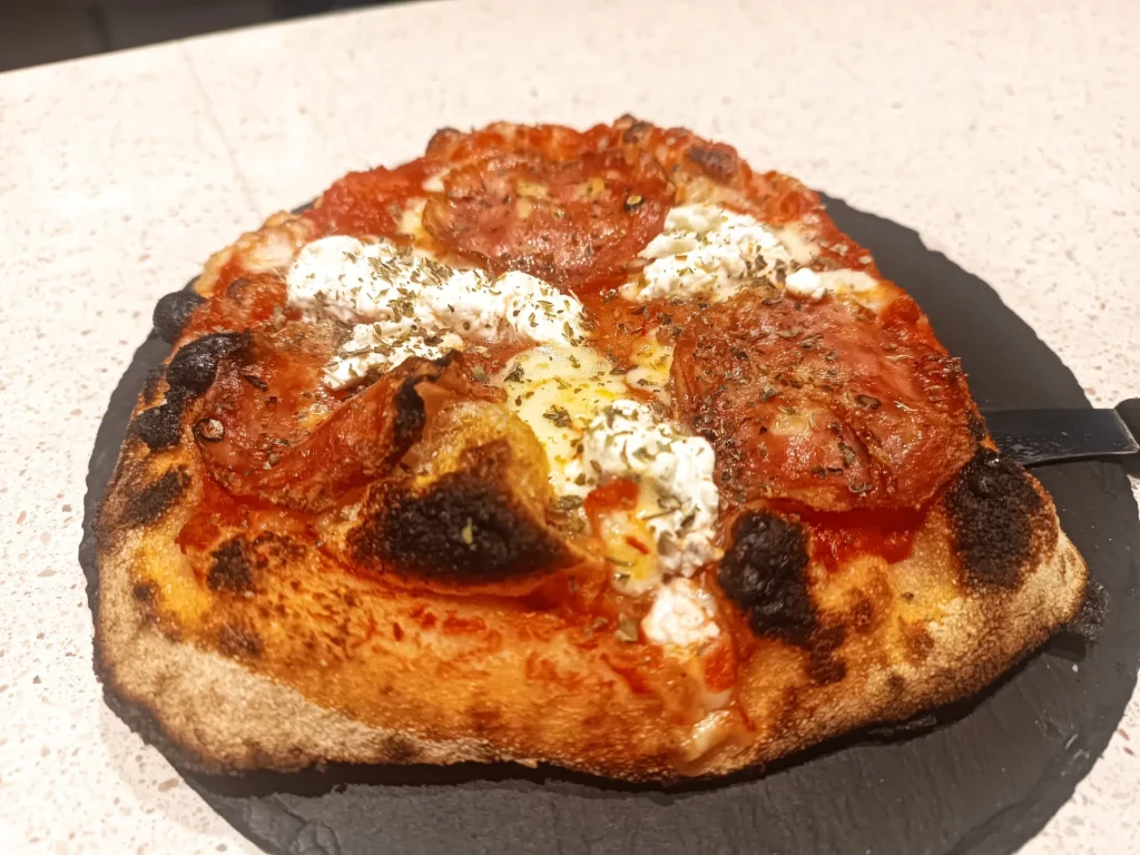Pizzería Casa Papat, en Carrer de la Via (Dénia)