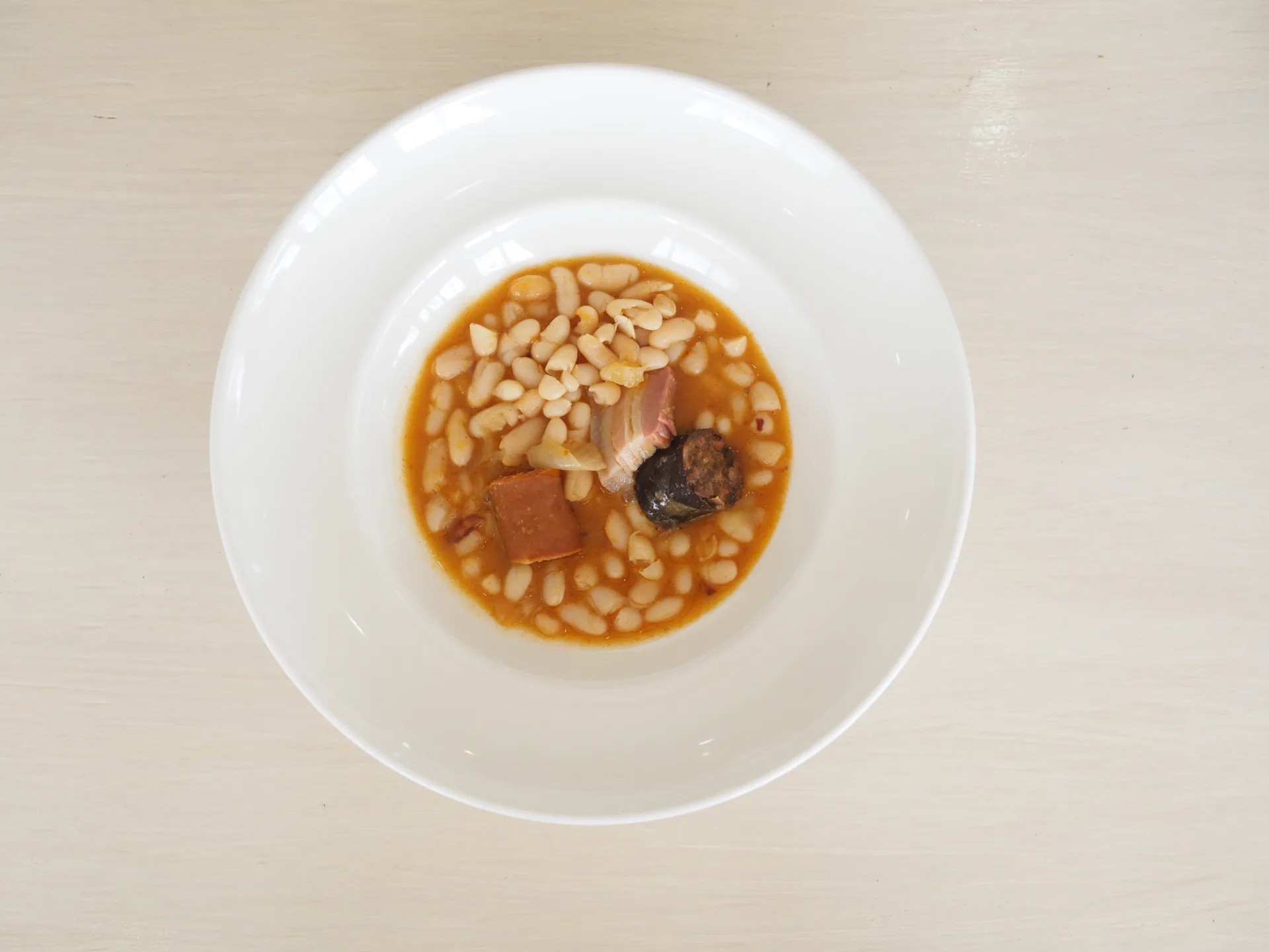 Fabada asturiana, de Balandros, en la Jornada de la Cuchara de Dénia